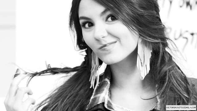 Victoria Justice 
